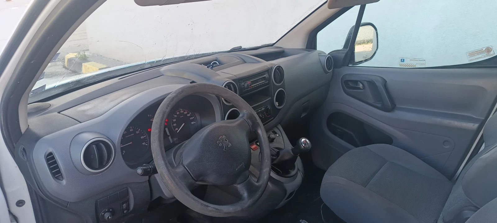 Peugeot Partner 1.6 HDI 75 к.с., снимка 4 - Автомобили и джипове - 55546878