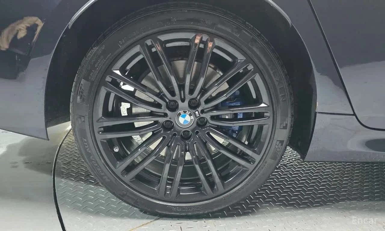 BMW 540 * xDrive * B&W * МАСАЖИ * ДИСТРОНИК * 3 КЛЮЧА, снимка 5 - Автомобили и джипове - 55571782