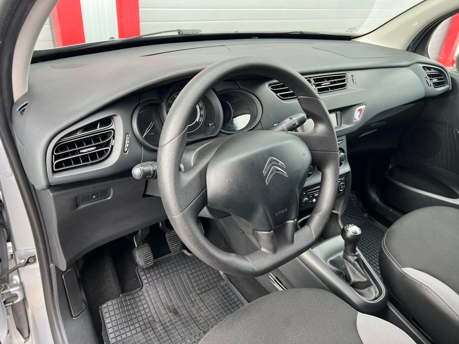 Citroen C3 1.0I KLIMATIK EVRO 6B, снимка 12 - Автомобили и джипове - 55825506