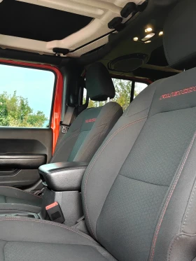 Jeep Wrangler 3.6 KING 37-ЦИ, снимка 13