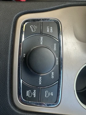 Jeep Grand cherokee Jeep Grand Cherokee 5.7 Hemi Overland , снимка 9