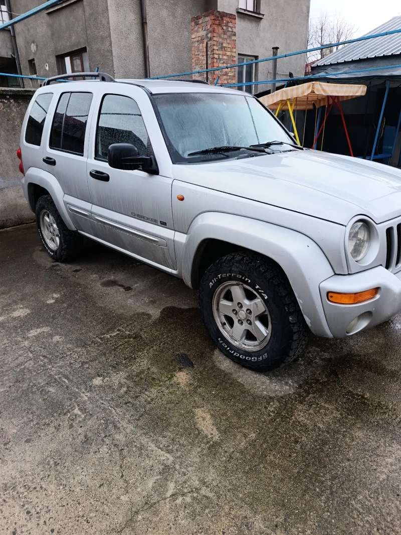 Jeep Cherokee, снимка 3 - Автомобили и джипове - 49553667