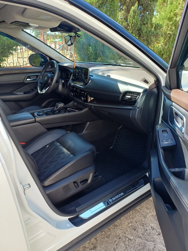 Nissan Rogue Платинум , снимка 5 - Автомобили и джипове - 51768600