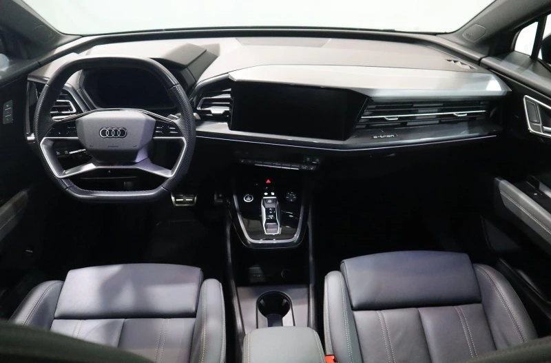 Audi Q4 50 E-TRON QUATTRO S-LINE MATRIX-LED CAM PANORAMA, снимка 6 - Автомобили и джипове - 52530006