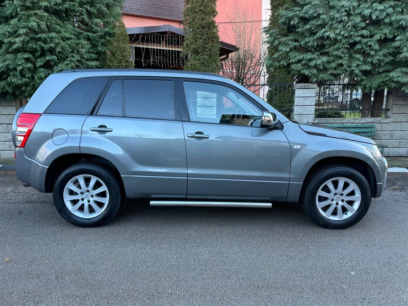 Suzuki Grand vitara 2.0i, снимка 2 - Автомобили и джипове - 53114607
