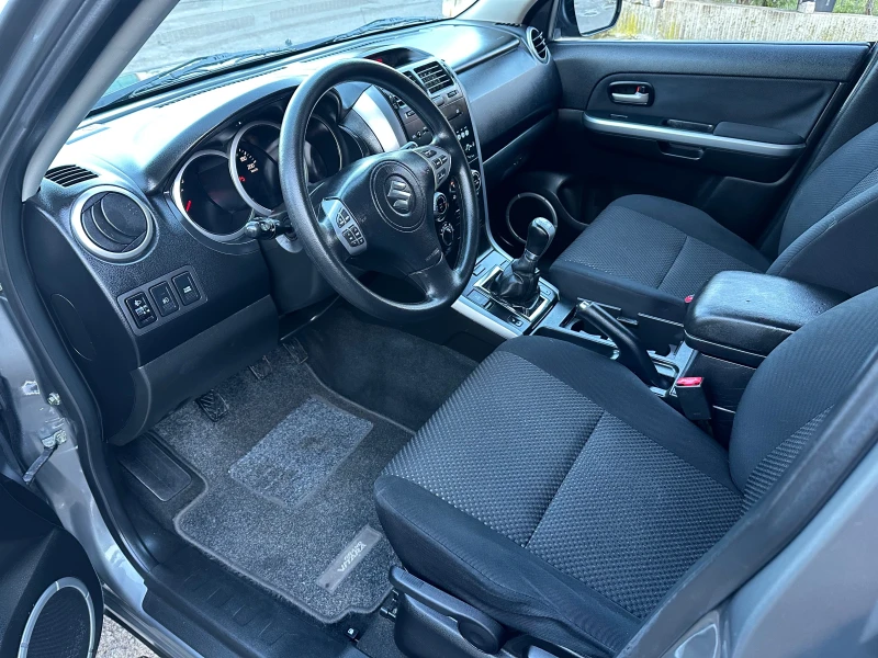 Suzuki Grand vitara 2.0i, снимка 10 - Автомобили и джипове - 53114607
