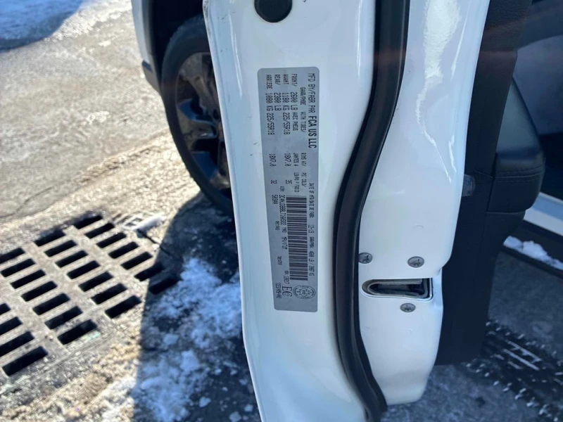 Jeep Compass * Altitude * CARFAX * БЕЗ ПЪРВОНАЧАЛНА ВНОСКА, снимка 10 - Автомобили и джипове - 53257493