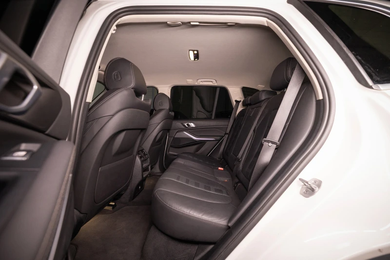 BMW X5 * xDrive30d* X- Line* Live Cockpit* , снимка 11 - Автомобили и джипове - 53322781