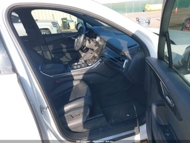 Audi Q7 Premium* CAM* PANO* ПОДГРЕВ* KEYLESS* NAVI* , снимка 5 - Автомобили и джипове - 52842615