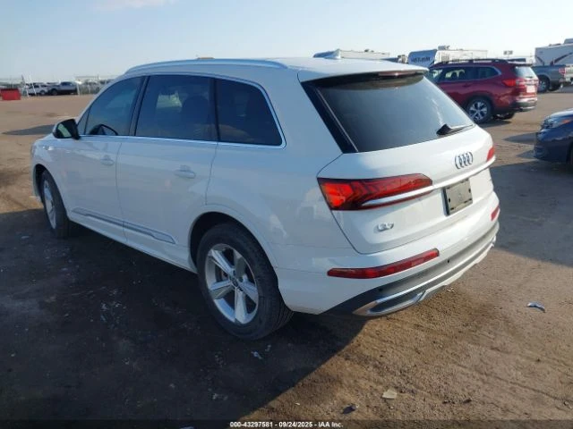 Audi Q7 Premium* CAM* PANO* ПОДГРЕВ* KEYLESS* NAVI* , снимка 3 - Автомобили и джипове - 52842615