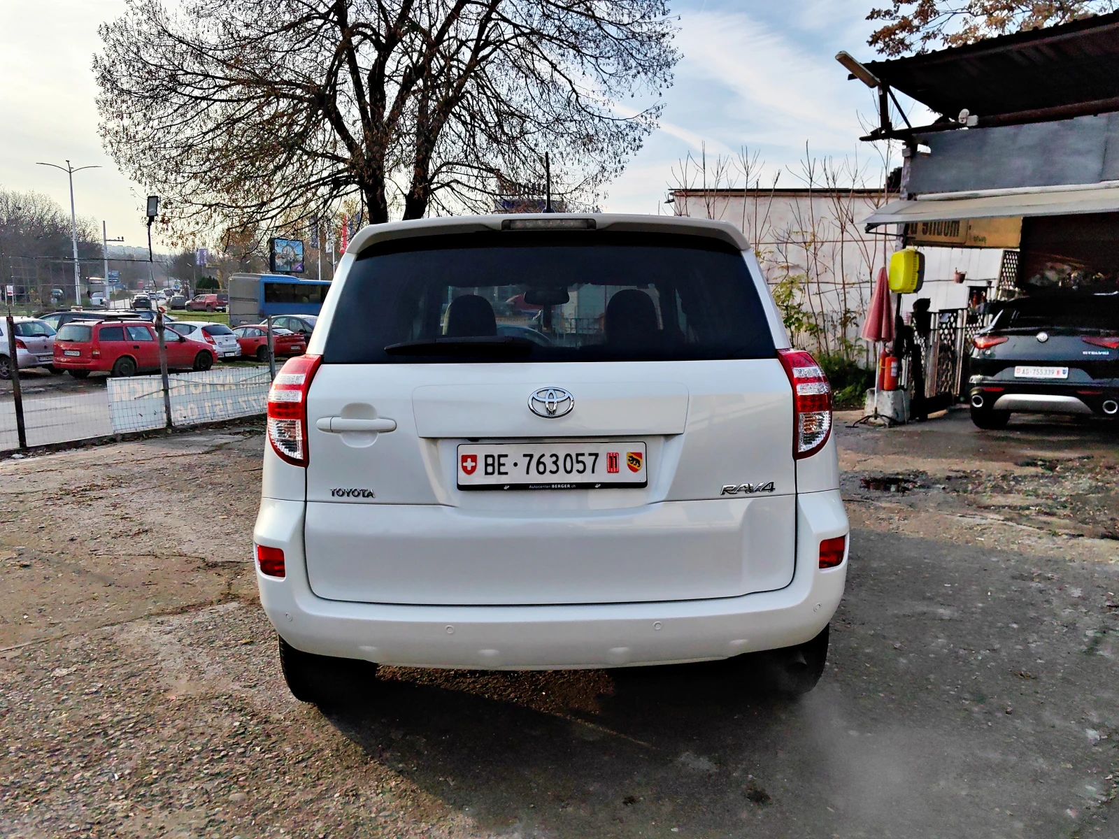 Toyota Rav4 2.0!152к.с.!ШВЕЙЦАРИЯ!!КОЖА!!НАВИ!4Х4! - изображение 4