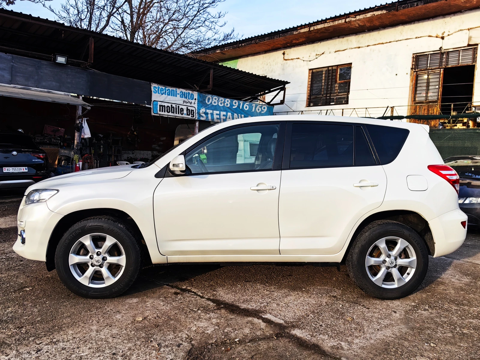 Toyota Rav4 2.0!152к.с.!ШВЕЙЦАРИЯ!!КОЖА!!НАВИ!4Х4! - изображение 2