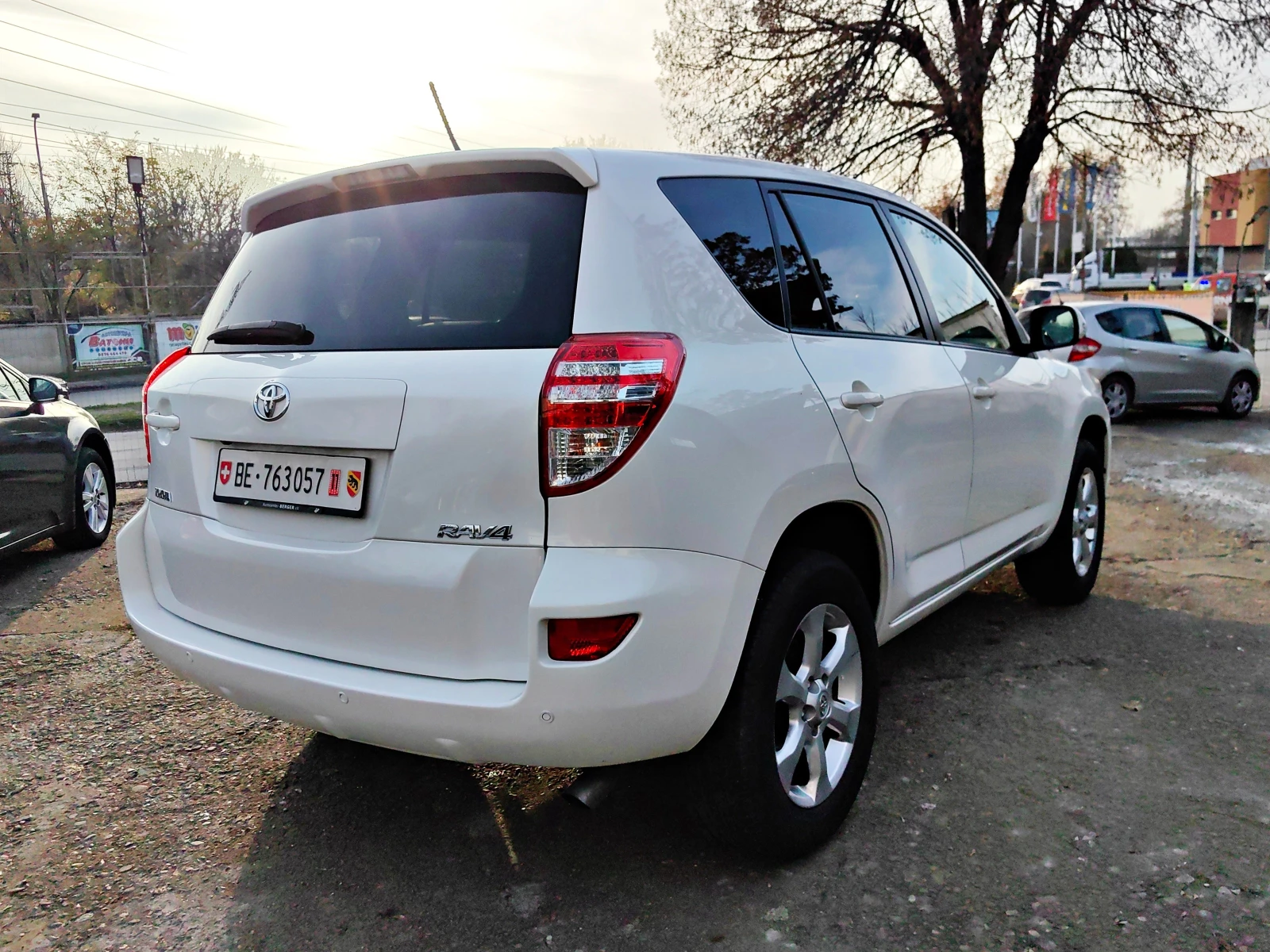 Toyota Rav4 2.0!152к.с.!ШВЕЙЦАРИЯ!!КОЖА!!НАВИ!4Х4! - изображение 5