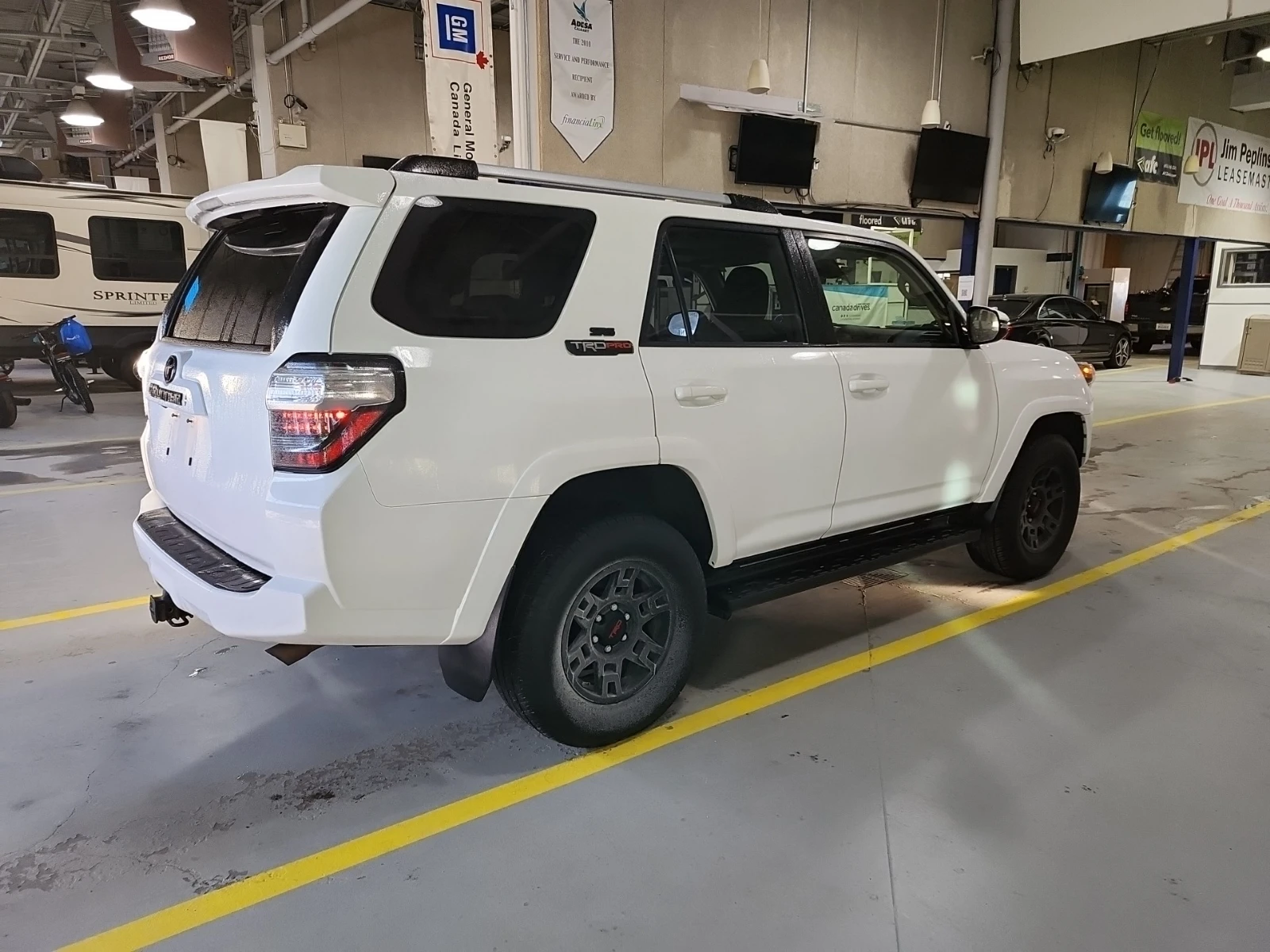Toyota 4runner TRD/CAMERA/NAVI/4.0 - изображение 5