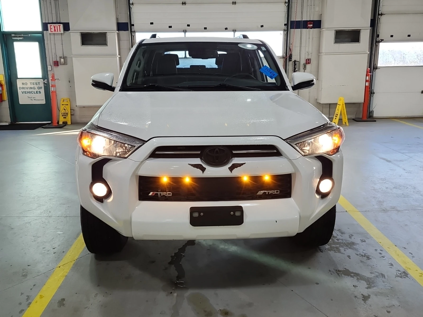 Toyota 4runner TRD/CAMERA/NAVI/4.0 - изображение 3