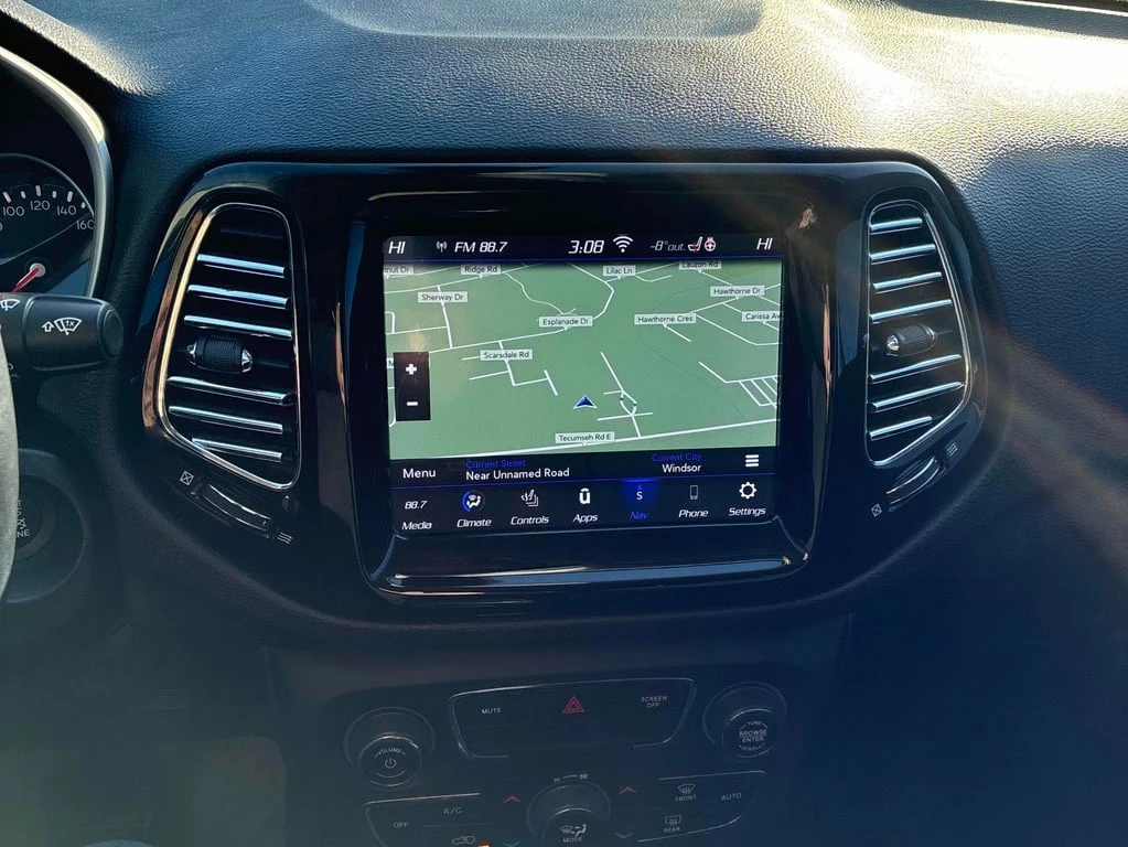 Jeep Compass * Altitude * CARFAX * БЕЗ ПЪРВОНАЧАЛНА ВНОСКА - изображение 9