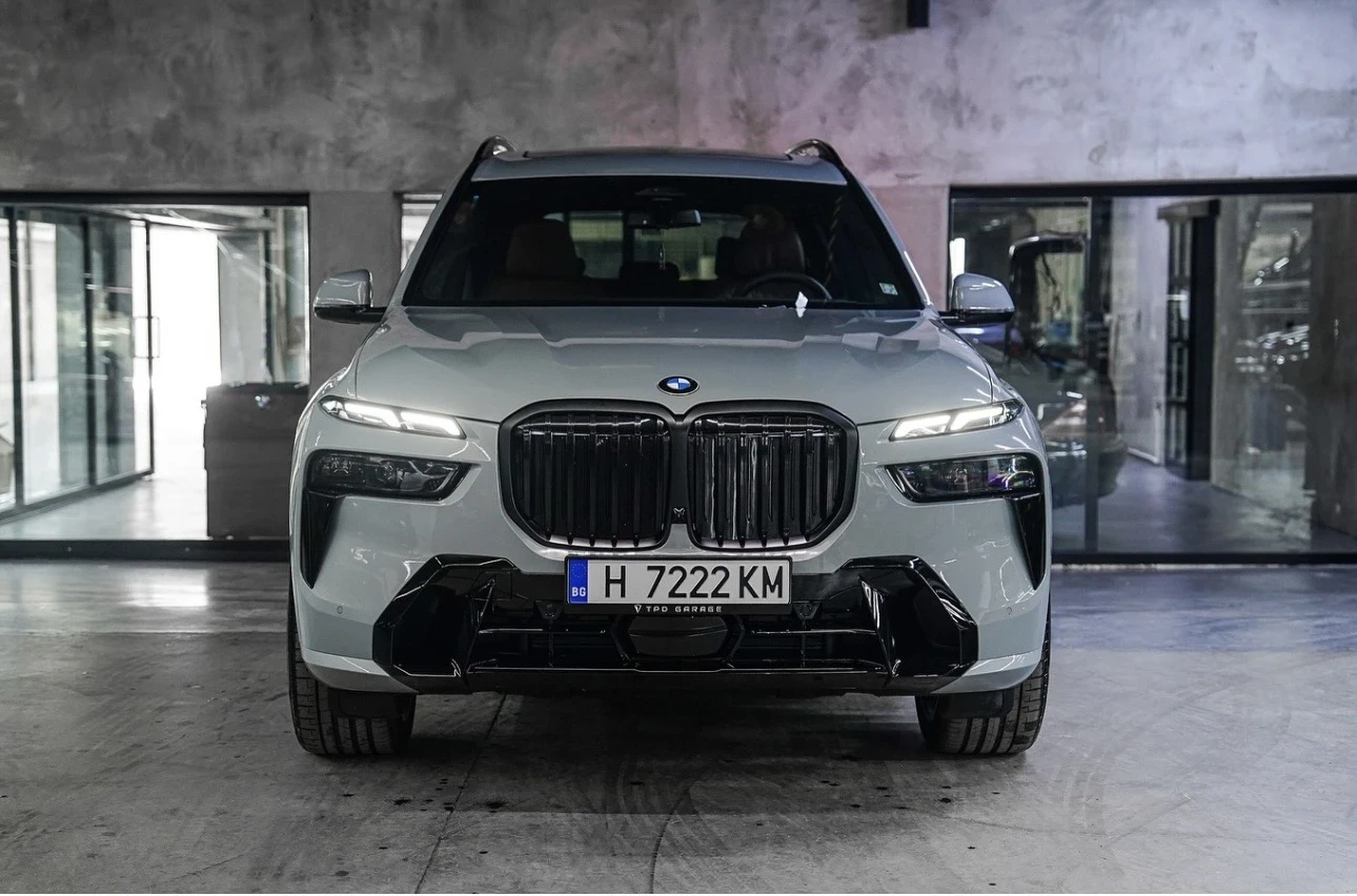 BMW X7 ЦЕНА С ДДС 40d M-SPORT PRO* 5 000 КМ , снимка 3 - Автомобили и джипове - 53865549
