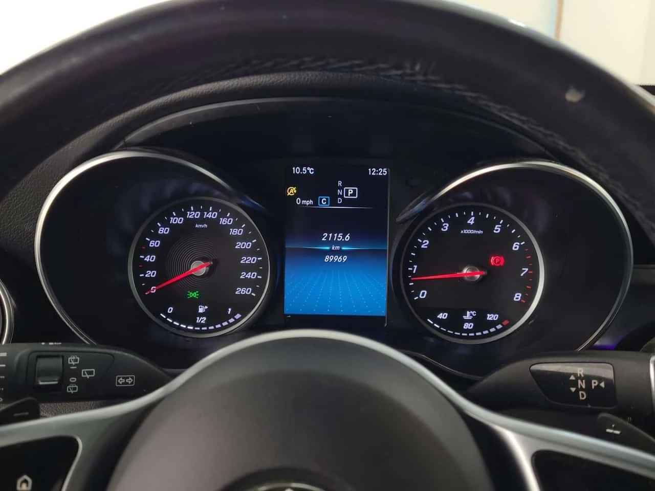 Mercedes-Benz GLC 300 /DISTRONIC/360/CARFAX/NAVI/PANO, снимка 10 - Автомобили и джипове - 53953942