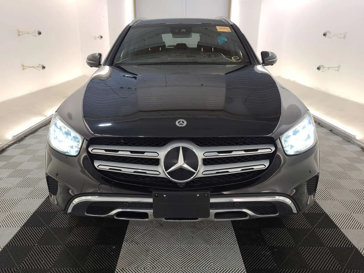 Mercedes-Benz GLC 300 /DISTRONIC/360/CARFAX/NAVI/PANO, снимка 7 - Автомобили и джипове - 53953942
