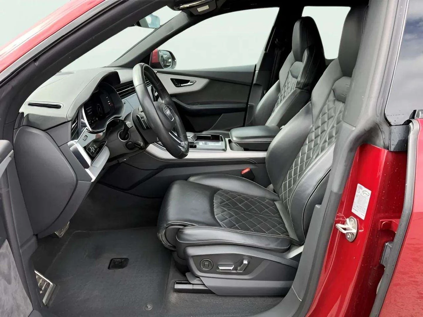 Audi Q8, снимка 7 - Автомобили и джипове - 54188534