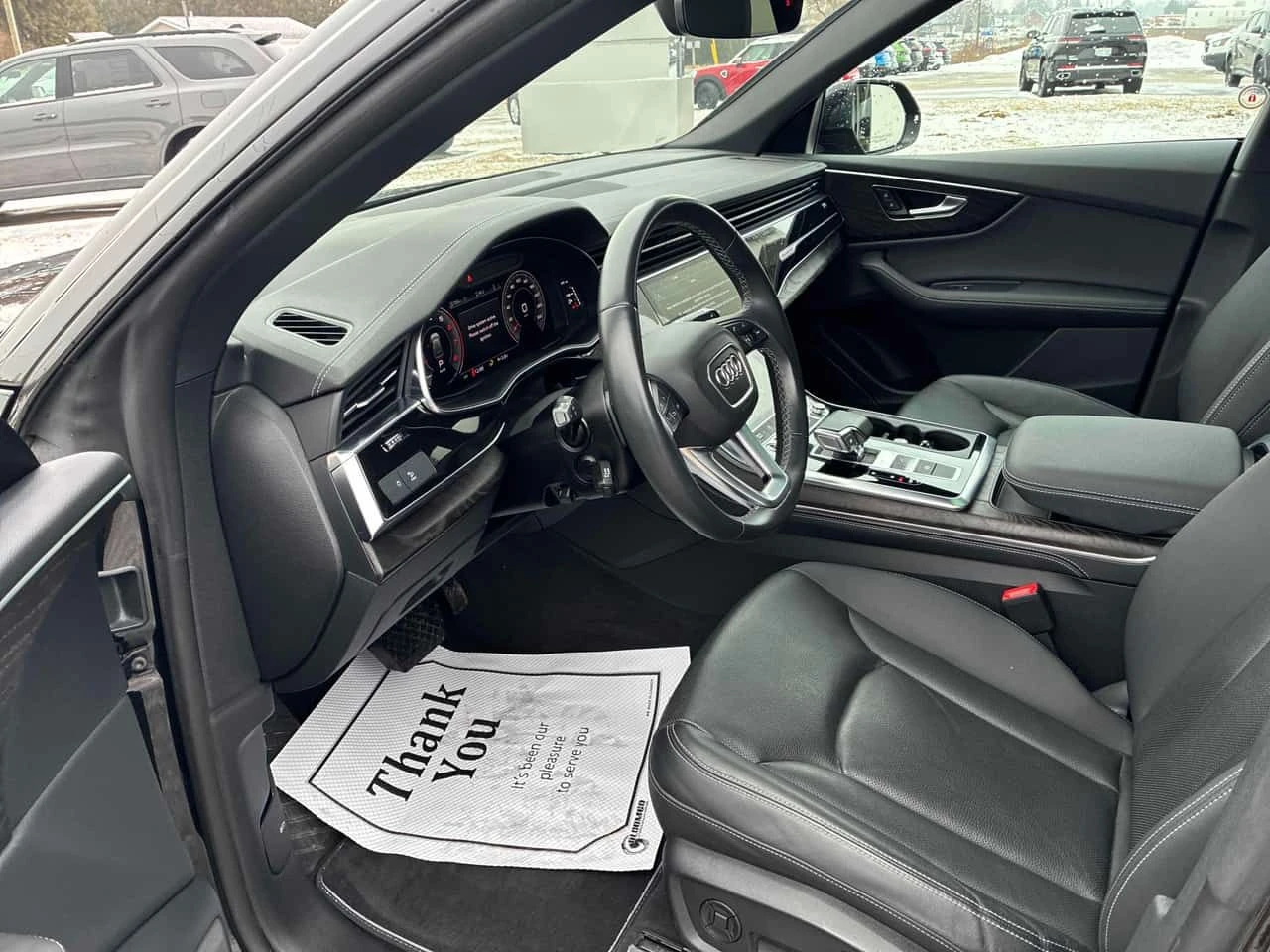 Audi Q8 Progressiv  CARFAX, снимка 5 - Автомобили и джипове - 54323850