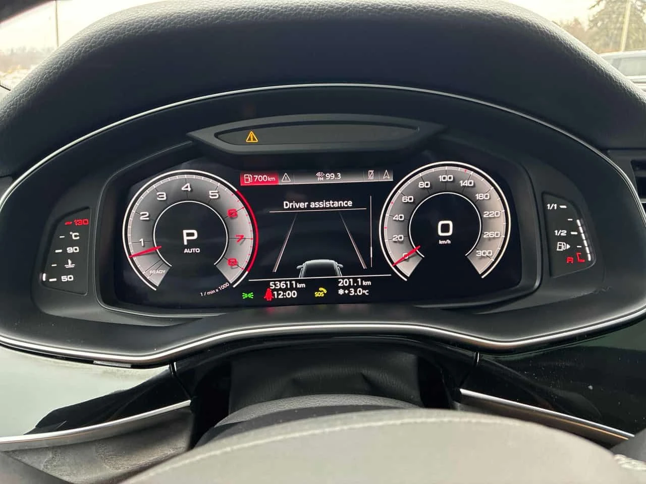 Audi Q8 Progressiv  CARFAX, снимка 8 - Автомобили и джипове - 54323850