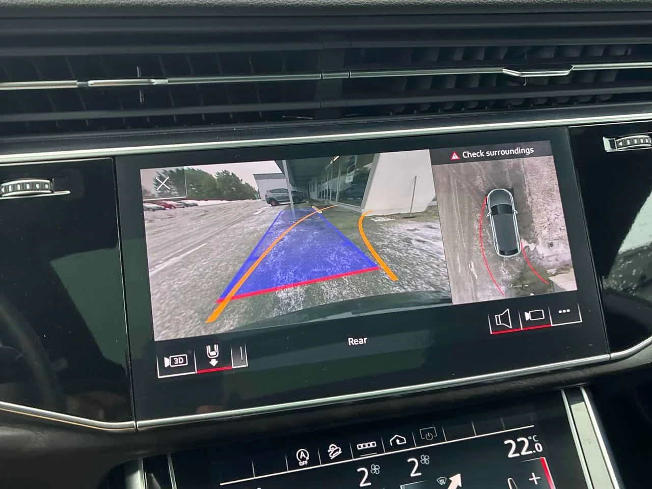 Audi Q8 Progressiv  CARFAX, снимка 13 - Автомобили и джипове - 54323850