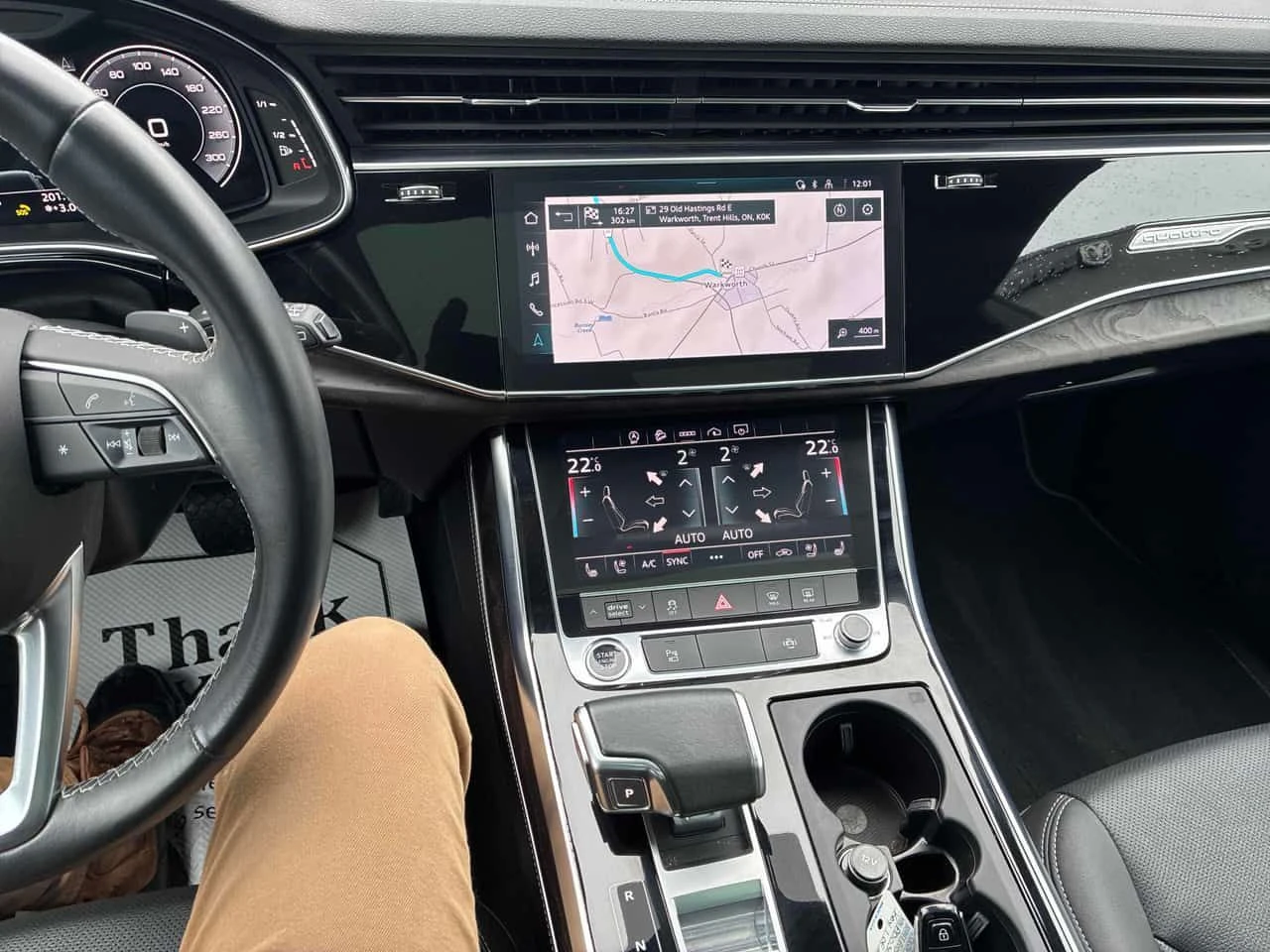 Audi Q8 Progressiv  CARFAX, снимка 9 - Автомобили и джипове - 54323850