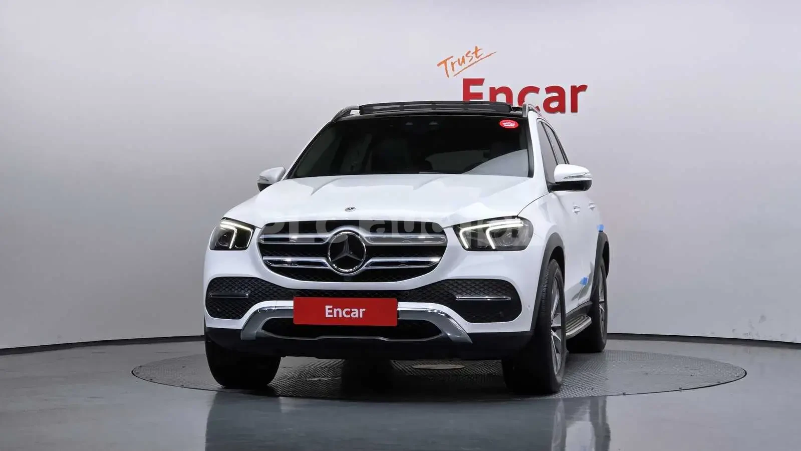 Mercedes-Benz GLE 300 ДИСТРОНИК * ОБДУХВАНЕ * HEAD-UP * PANO, снимка 3 - Автомобили и джипове - 55032979