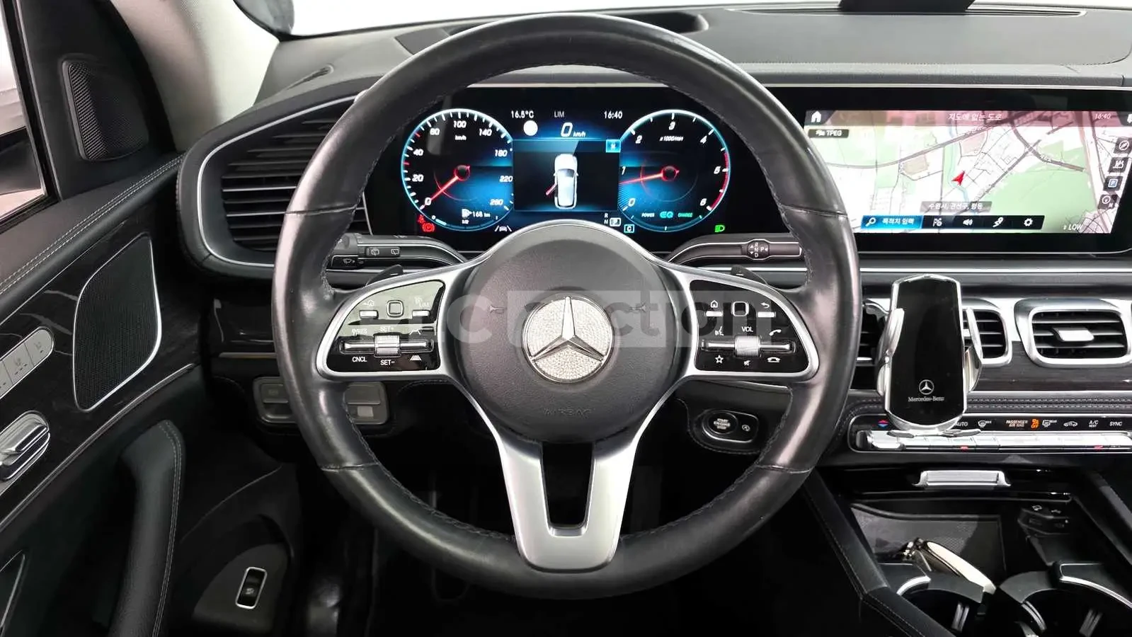Mercedes-Benz GLE 300 ДИСТРОНИК * ОБДУХВАНЕ * HEAD-UP * PANO, снимка 15 - Автомобили и джипове - 55032979