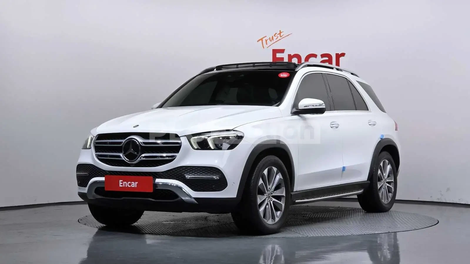 Mercedes-Benz GLE 300 ДИСТРОНИК * ОБДУХВАНЕ * HEAD-UP * PANO
