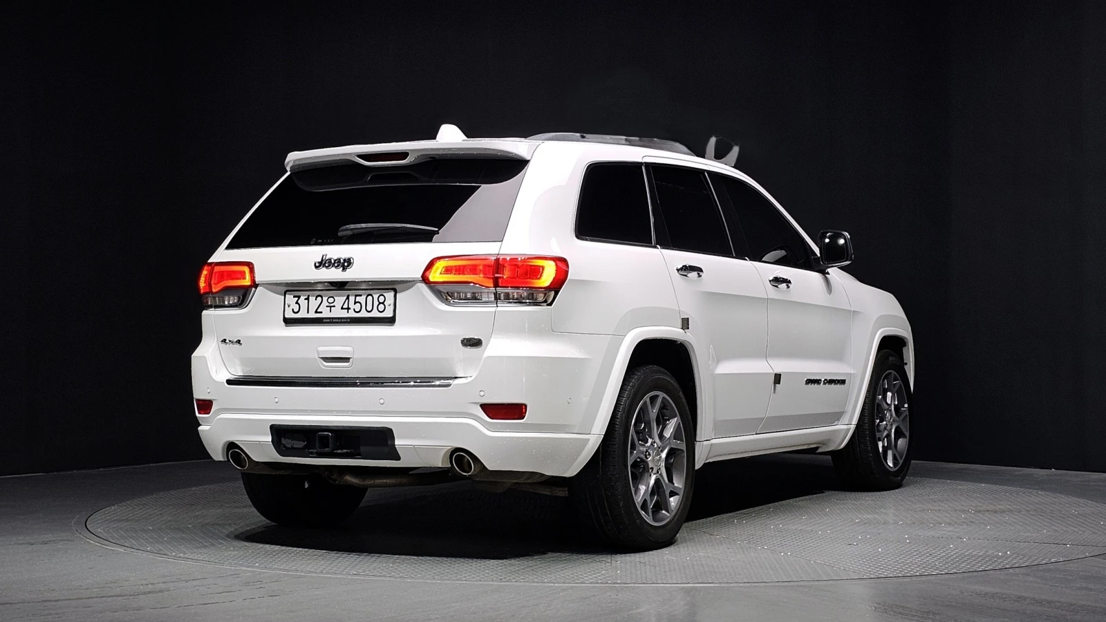 Jeep Grand cherokee 3, 6 Overland, снимка 2 - Автомобили и джипове - 55258694