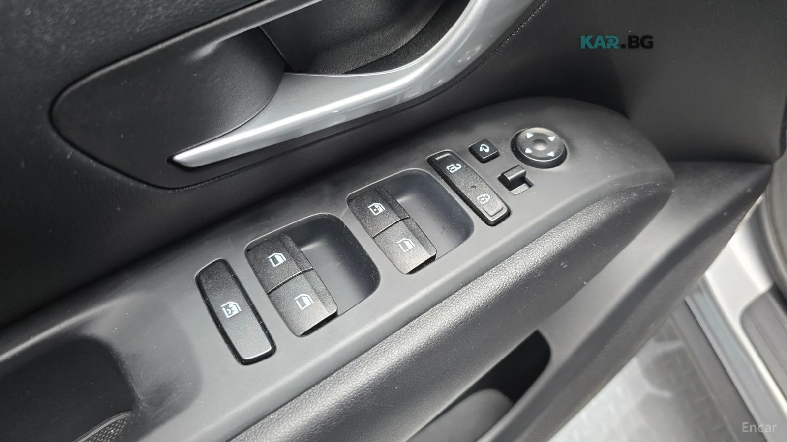 Hyundai Tucson 2.0* DIESEL* 4WD* КОЖА* ПОДГРЕВ, снимка 16 - Автомобили и джипове - 55387099