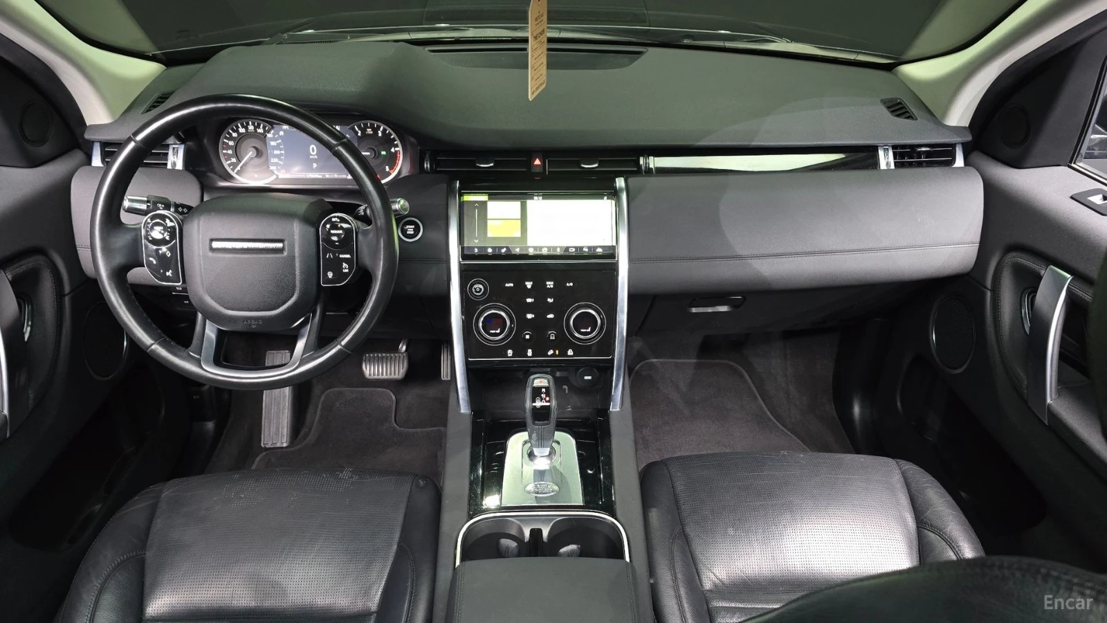 Land Rover Discovery Sport* D150S* КОЖА* ПОДГРЕВ* ПАНОРАМА* КАМЕРА* , снимка 6 - Автомобили и джипове - 55691567