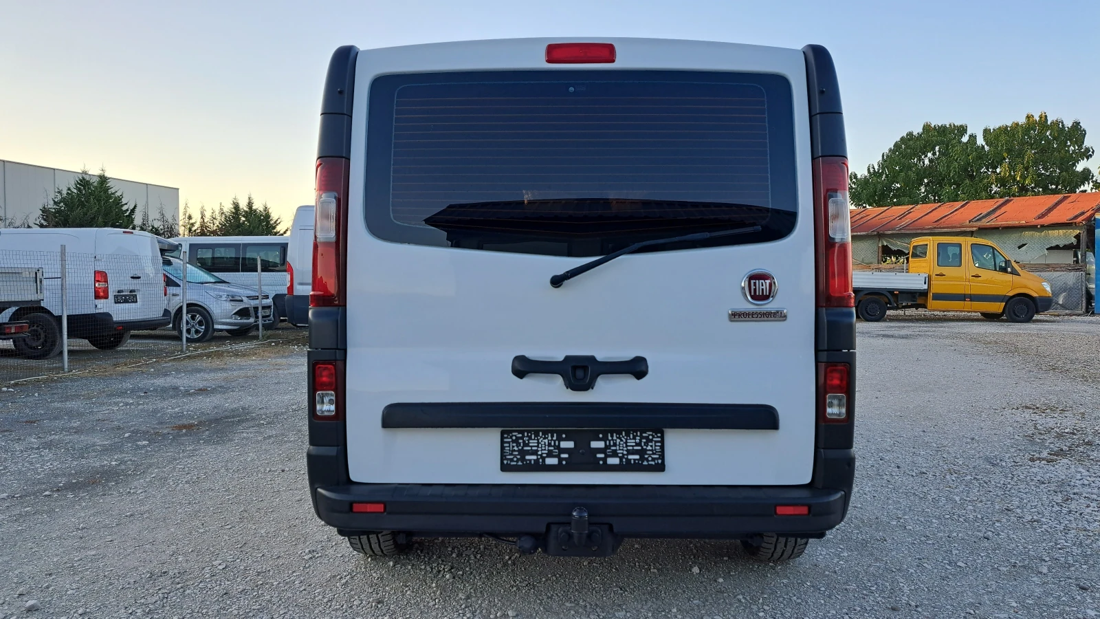Renault Trafic 1.6DCI-125PS/178000км!!!КЛИМАТИК/LED/EURO6, снимка 6 - Бусове и автобуси - 55993979