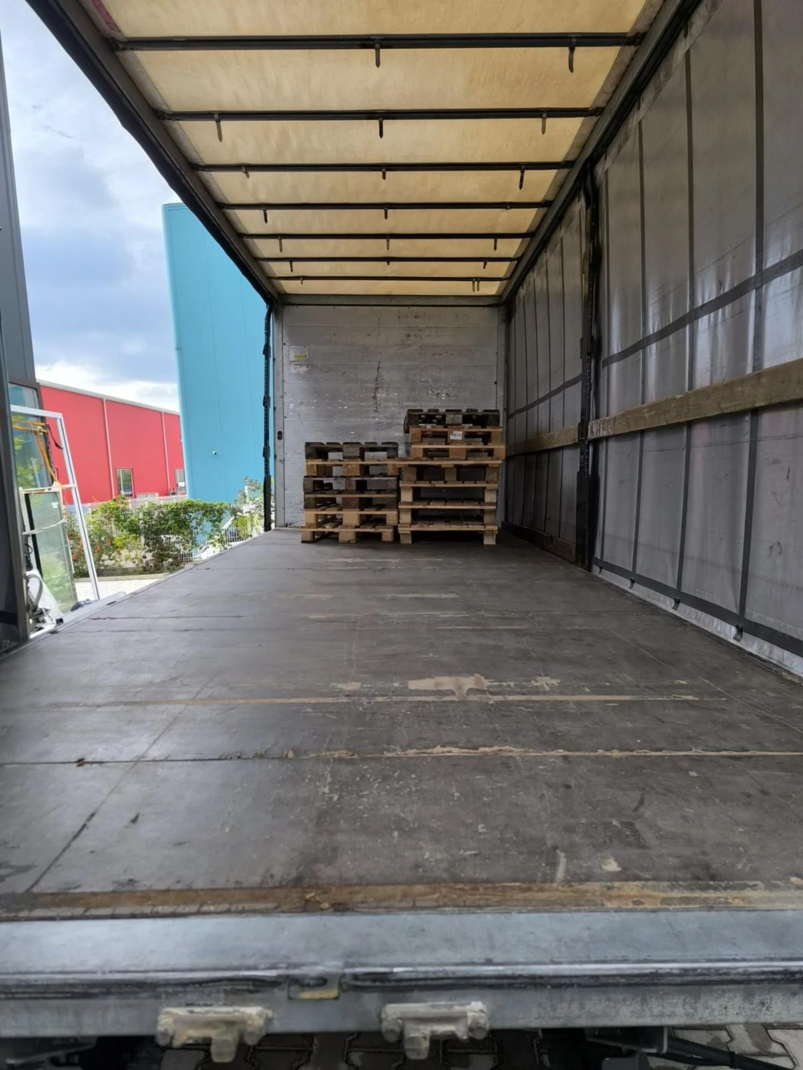 Mercedes-Benz Atego  - изображение 10