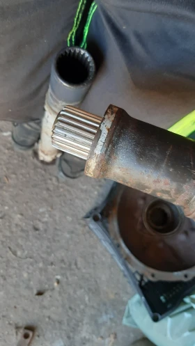 Кардан за Mercedes-Benz Actros, Axor MP1, MP2, MP3 (1996-2014), снимка 2