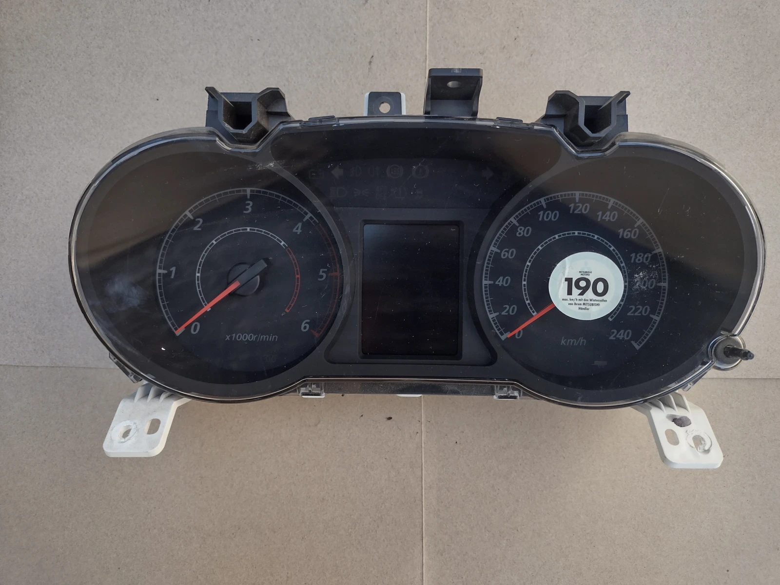 8100B807   0T34300   Mitsubishi Outlander II (2006-2012)  MM0053-208 | Mobile.bg   1