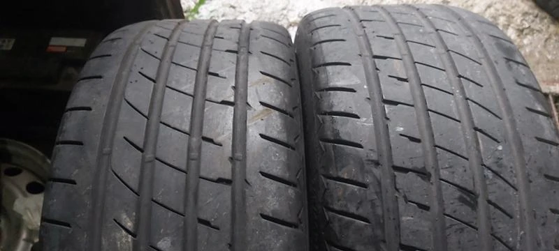 Гуми Летни 245/40R18, снимка 1 - Гуми и джанти - 34696115