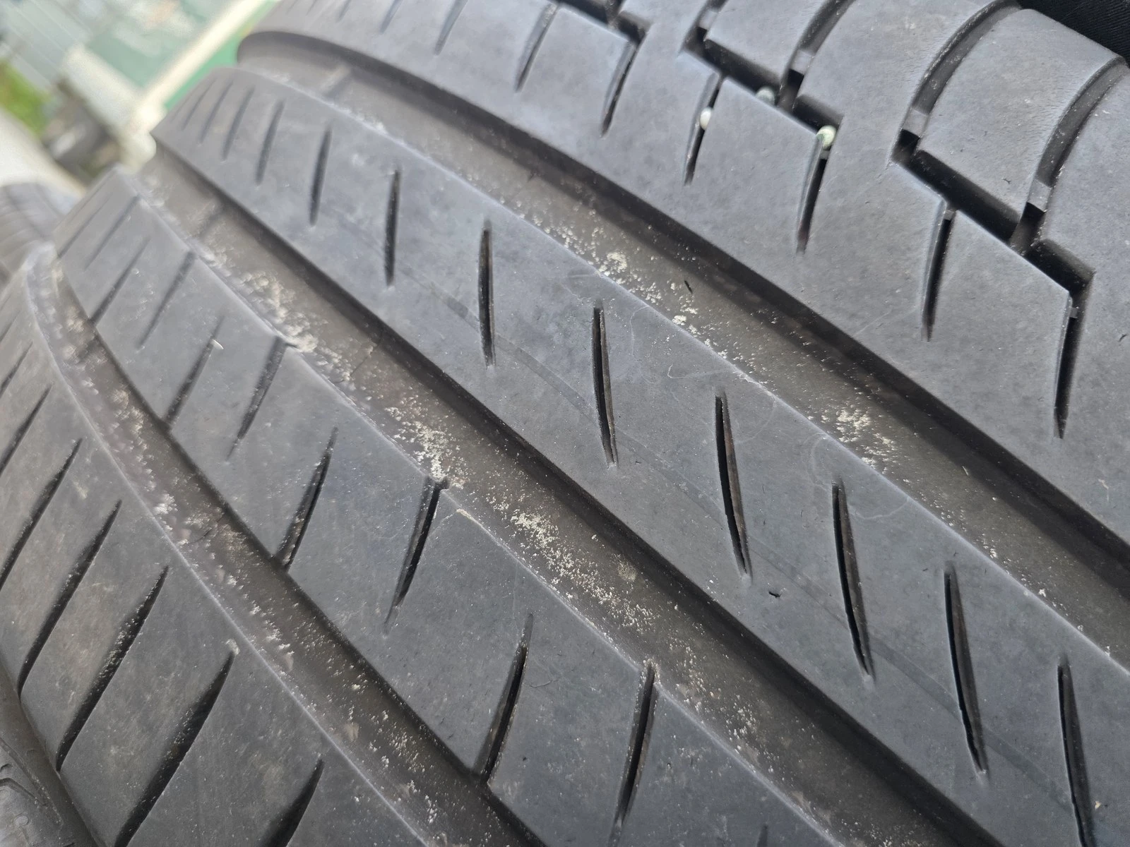 Гуми Летни 275/40R21, снимка 6 - Гуми и джанти - 56664502
