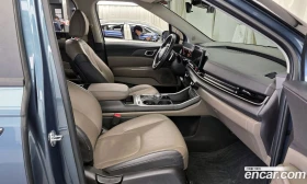 Kia Carnival Diesel 9-Seater Prestige, снимка 11