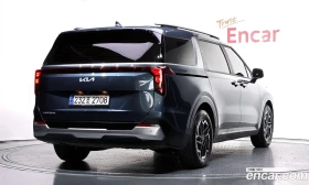Kia Carnival Diesel 9-Seater Prestige, снимка 2