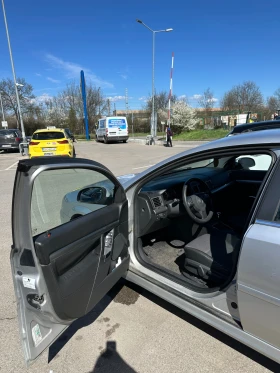Opel Vectra - 2000 € / 3911.66 лв. - 49651448 10
