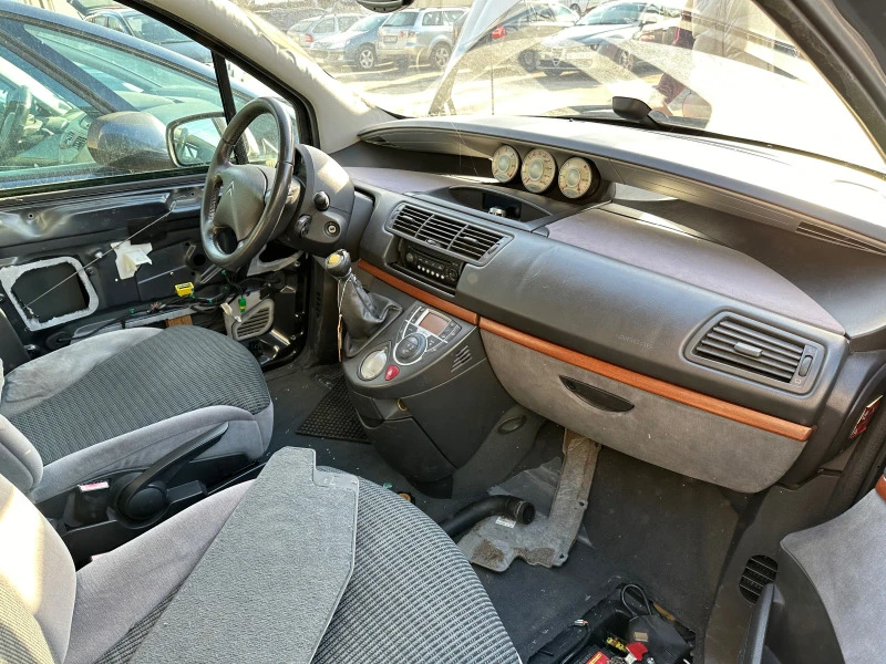 Citroen C8 2.2HDI - KLIMATRONIK , снимка 8 - Автомобили и джипове - 43880604