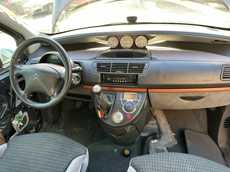 Citroen C8 2.2HDI - KLIMATRONIK , снимка 9 - Автомобили и джипове - 43880604