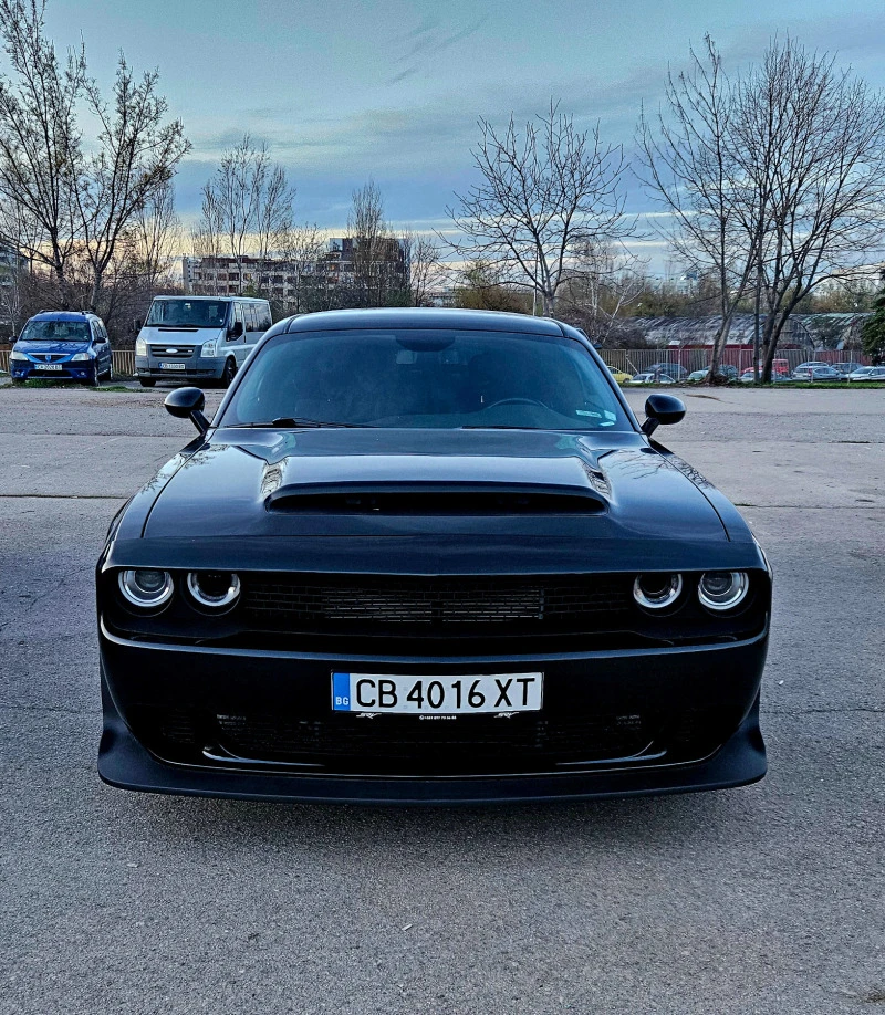 Dodge Challenger, снимка 1 - Автомобили и джипове - 45973073