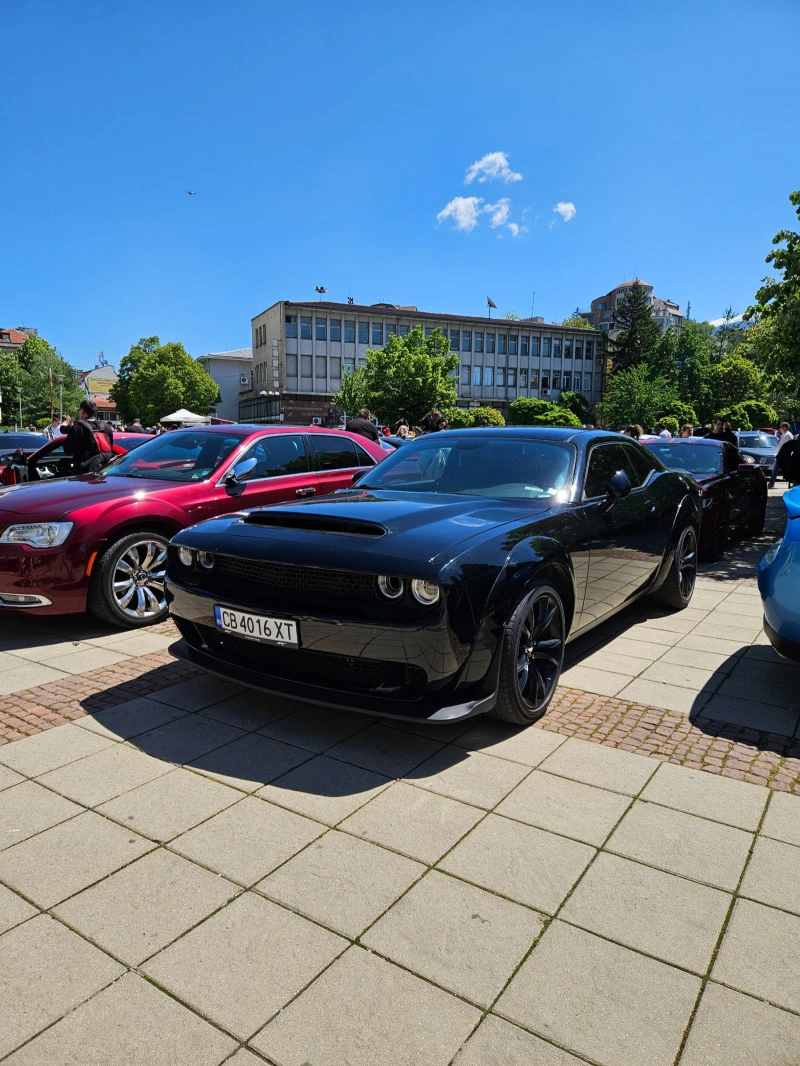 Dodge Challenger, снимка 12 - Автомобили и джипове - 45973073