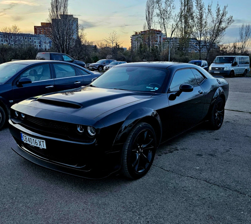 Dodge Challenger, снимка 3 - Автомобили и джипове - 45973073