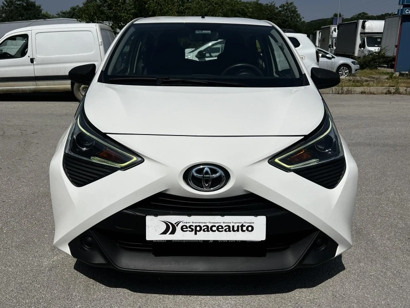 Toyota Aygo 1.0 VVT-i / 72 к.с., снимка 2 - Автомобили и джипове - 46373770