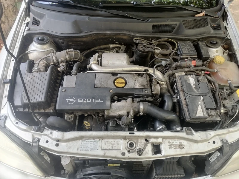 Opel Astra, снимка 6 - Автомобили и джипове - 47064406